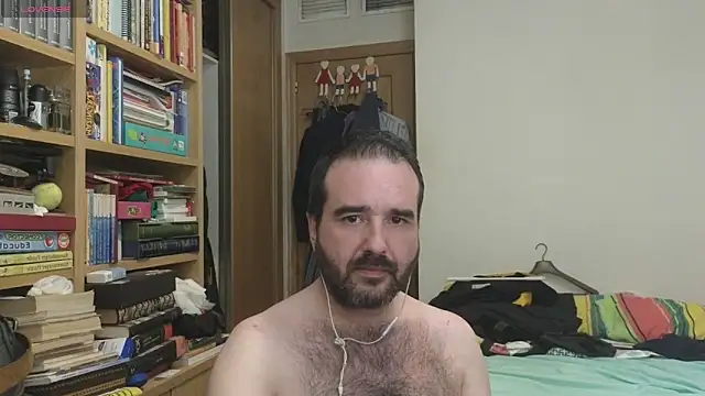 Snapshot of curiosillo83 chatting on 09-22-25, 03:41 curiosillo83 online show from 09-22-25, 03:41