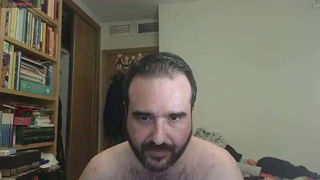 Snapshot of curiosillo83 chatting on 09-25-25, 04:00 curiosillo83 online show from 09-25-25, 04:00