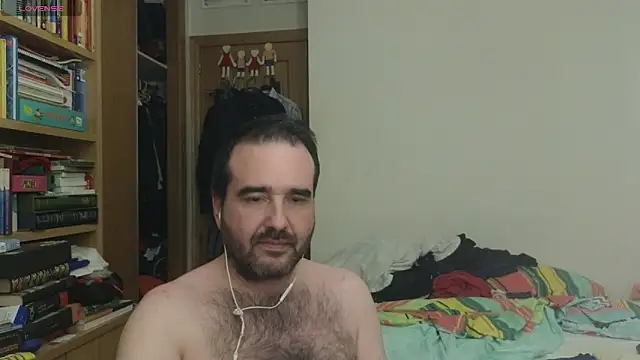 Snapshot of curiosillo83 chatting on 09-28-25, 03:01 curiosillo83 online show from 09-28-25, 03:01