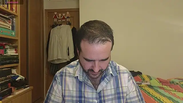 Snapshot of curiosillo83 chatting on 09-30-25, 02:22 curiosillo83 online show from 09-30-25, 02:22