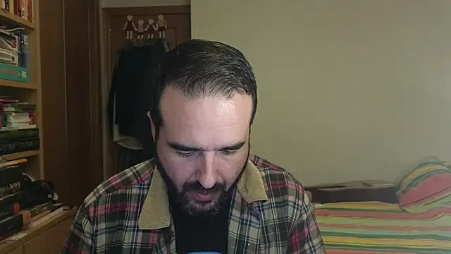 Snapshot of curiosillo83 chatting on 11-04-25, 03:33 curiosillo83 online show from 11-04-25, 03:33