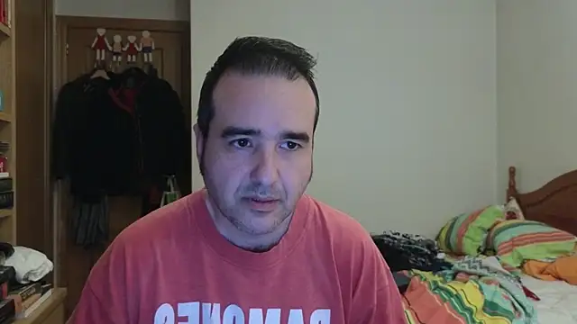 curiosillo83 online show from 05-02-26, 10:53