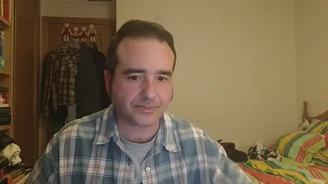 curiosillo83 online show from 05-12-26, 03:09