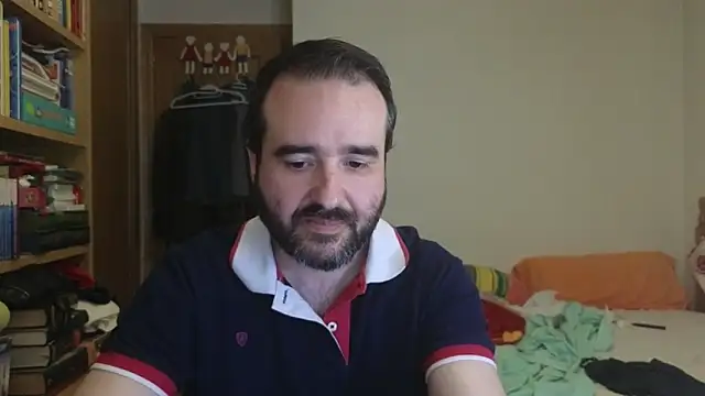curiosillo83 online show from 06-17-26, 11:23
