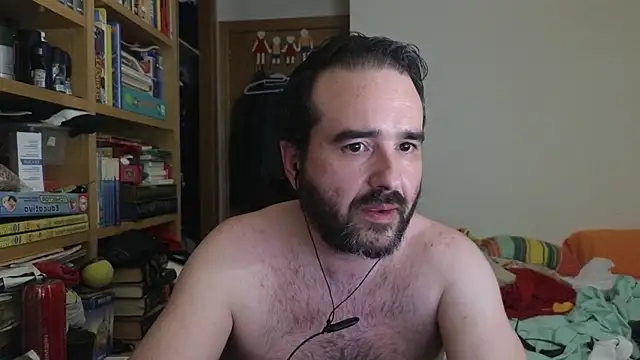 curiosillo83 online show from 06-18-26, 09:14