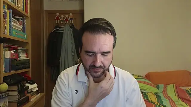 curiosillo83 online show from 06-22-26, 05:21
