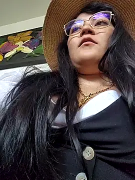 Sakura 0505 online show from 03-07-26, 09:01