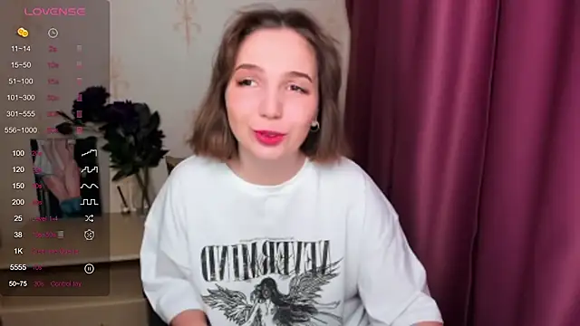 KindHazelHere  online show from 01-14-25, 01:04