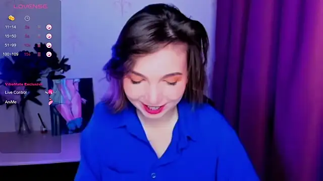 KindHazelHere  online show from 10-28-25, 08:40