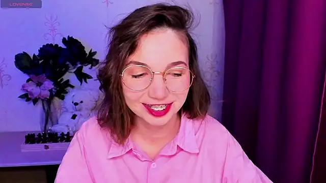 KindHazelHere  online show from 02-11-26, 07:41