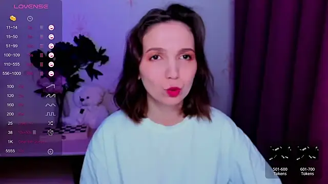 KindHazelHere  online show from 04-30-26, 07:31