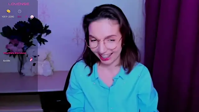 KindHazelHere  online show from 06-15-26, 05:15