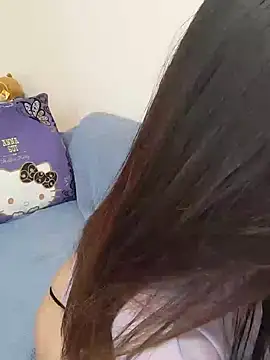 Lu Nana online show from 12-17-24, 02:12