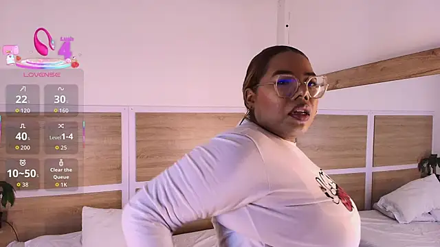  nickypurple  online show from 01-15-26, 07:06