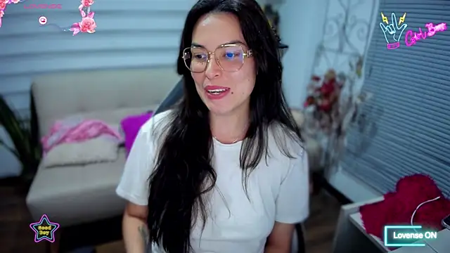 Snapshot of Lunlunera chatting on 02-15-26, 07:51 Lunlunera online show from 02-15-26, 07:51