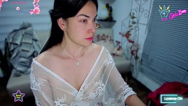 Snapshot of Lunlunera chatting on 03-07-26, 05:26 Lunlunera online show from 03-07-26, 05:26