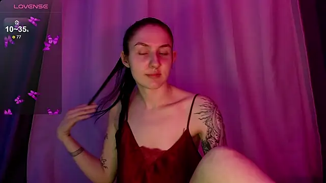 NiaEllis online show from 01-10-25, 02:46