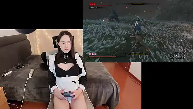 liliwang03 online show from 12-29-24, 04:40