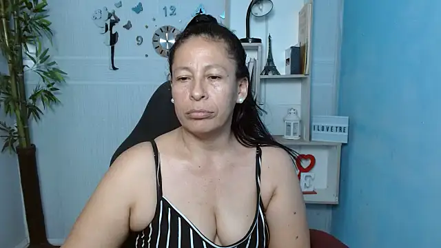 mature martina online show from 03-04-25, 11:11