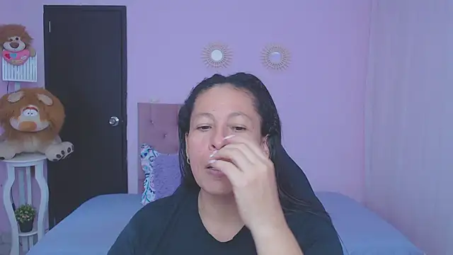 Snapshot of mature_martina chatting on 02-23-26, 07:22 mature martina online show from 02-23-26, 07:22