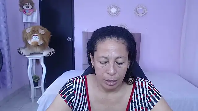 Snapshot of mature_martina chatting on 03-07-26, 08:17 mature martina online show from 03-07-26, 08:17