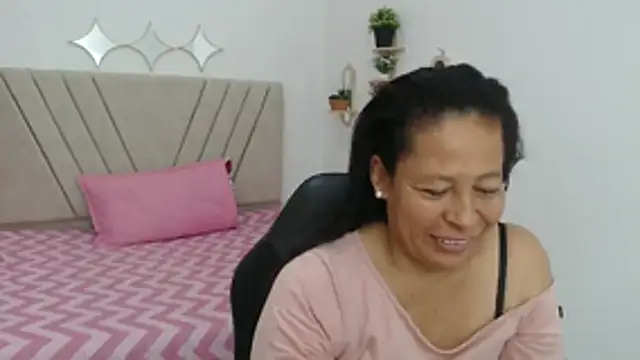mature martina online show from 04-10-26, 08:57