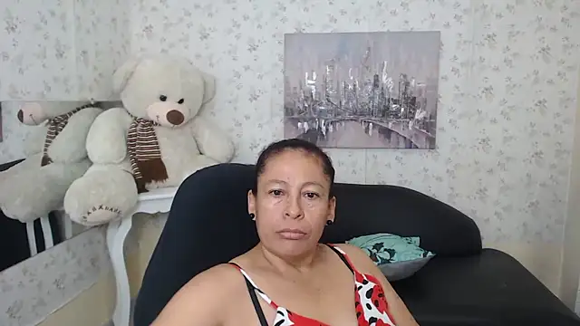 mature martina online show from 04-17-26, 09:51