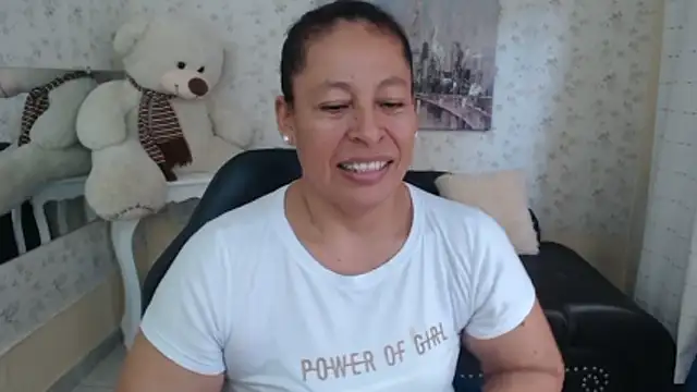 mature martina online show from 05-06-26, 07:41
