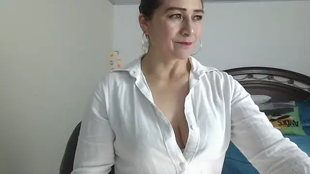 ruby-milf1 online show from 12-18-24, 09:40