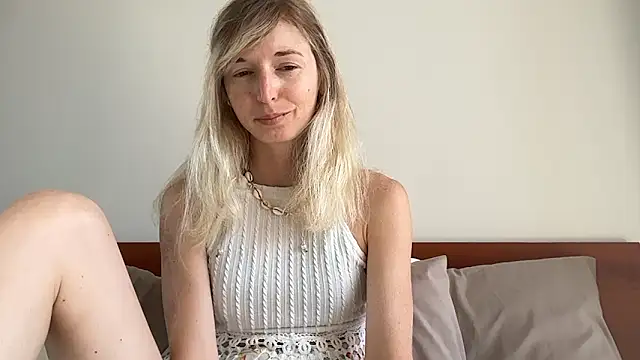 Snapshot of ivankai_ chatting on 03-18-26, 03:31 ivankai online show from 03-18-26, 03:31