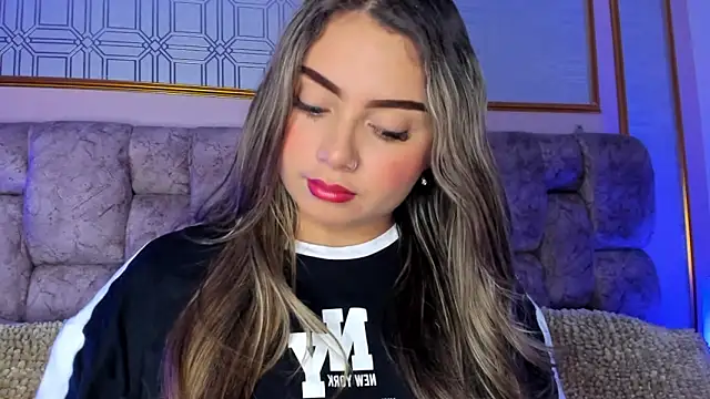 AnnyLopezz  online show from 12-30-24, 04:09