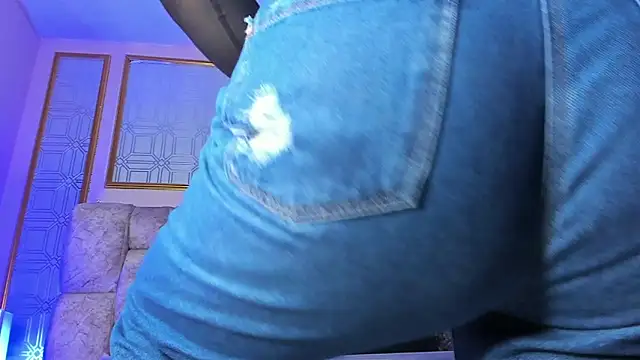 AnnyLopezz  online show from 01-11-25, 10:29