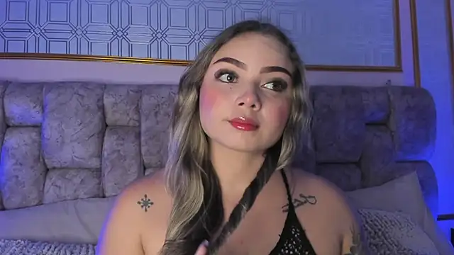 AnnyLopezz  online show from 01-30-25, 03:44