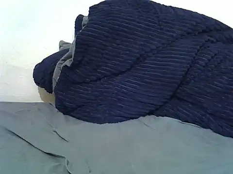 Snapshot of pretty-donna chatting on 09-26-25, 02:32 pretty-donna online show from 09-26-25, 02:32