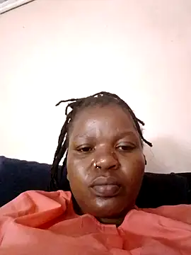 Snapshot of pretty-donna chatting on 10-14-25, 06:25 pretty-donna online show from 10-14-25, 06:25