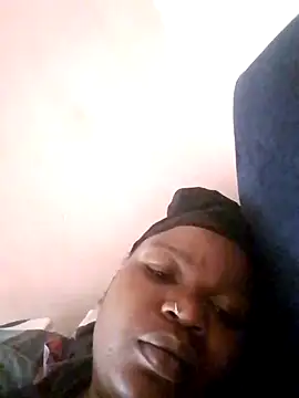 Snapshot of pretty-donna chatting on 11-02-25, 06:27 pretty-donna online show from 11-02-25, 06:27