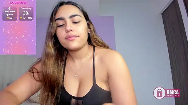 Snapshot of Mhia_palmer chatting on 01-05-25, 11:59 Mhia palmer online show from 01-05-25, 11:59