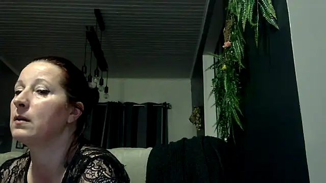 Snapshot of feline27 chatting on 03-24-26, 09:42 feline27 online show from 03-24-26, 09:42