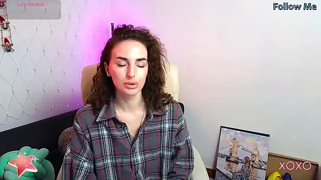 xx adrihanna xx online show from 01-29-25, 06:01