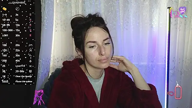 xx adrihanna xx online show from 05-10-26, 06:40