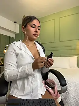 kataliina   online show from 05-08-26, 11:59