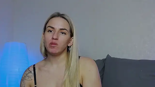 Snapshot of SofiJames chatting on 01-30-25, 10:19 SofiJames online show from 01-30-25, 10:19