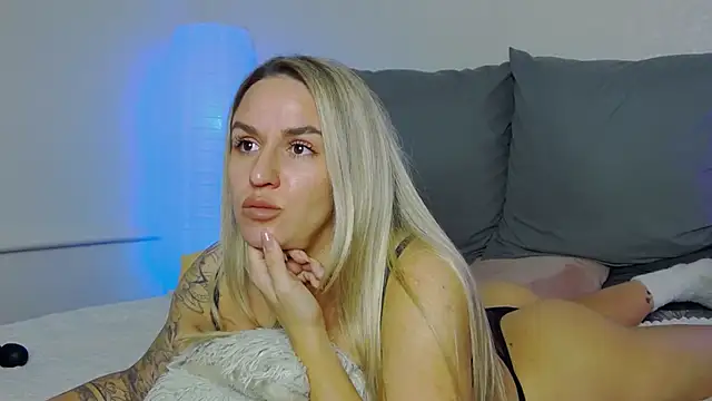 SofiJames online show from 10-24-25, 06:54