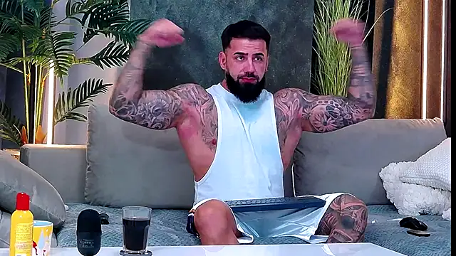 masterkingofmusclee online show from 10-07-25, 08:28