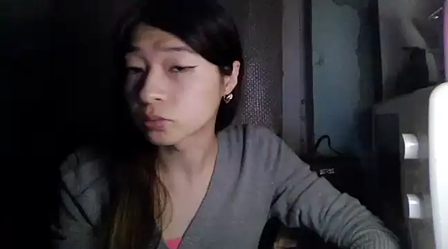 CarlyJoy online show from 03-04-25, 02:32