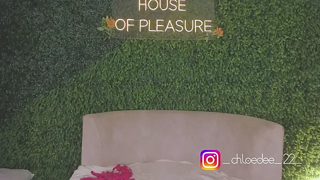 chloe d online show from 10-03-25, 12:57