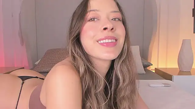 chloe d online show from 11-23-25, 01:00