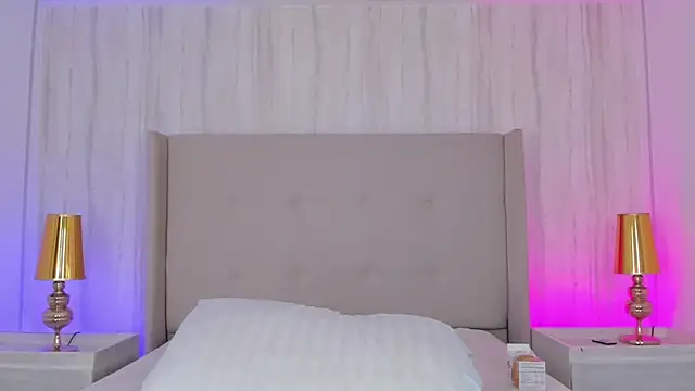chloe d online show from 06-29-26, 04:18