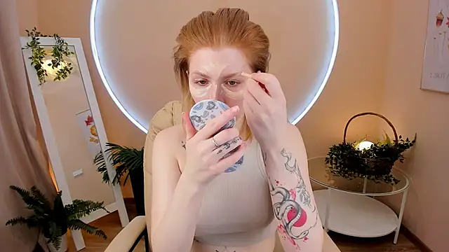Mira  Blush online show from 12-03-24, 01:43