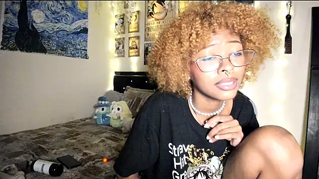 Snapshot of Cristal_Jonas@xh chatting on 02-06-25, 07:56 Cristal Jonasxh online show from 02-06-25, 07:56